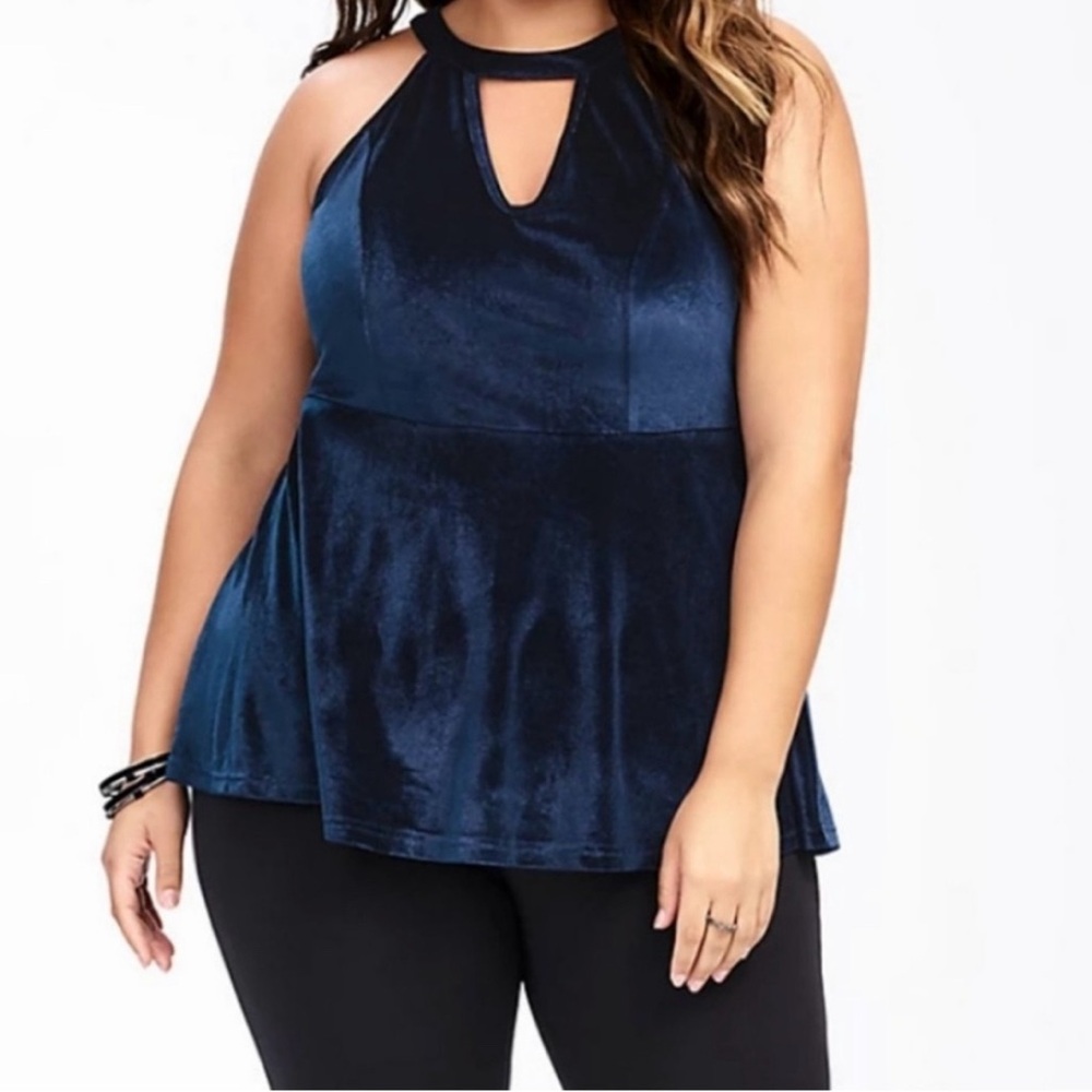Torrid Navy Blue Velvet Keyhole Peplum Sleeveless Blouse Top Size 1X